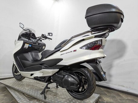 2014 Suzuki Burgman (SkyWave) 400, белый, 389000 рублей, вид 4