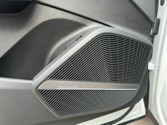 2021 Audi Q5 45 TFSI II (FY) Рестайлинг, белый - вид 17