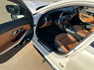 2019 BMW 3 серии 330i xDrive VII (G2x), белый, 3750000 рублей, вид 5