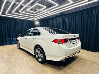 2011 Honda Accord VIII Рестайлинг, белый, 1549000 рублей, вид 4