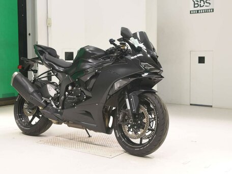 2024 Kawasaki ZX-6R Ninja, чёрный, 1499000 рублей, вид 3