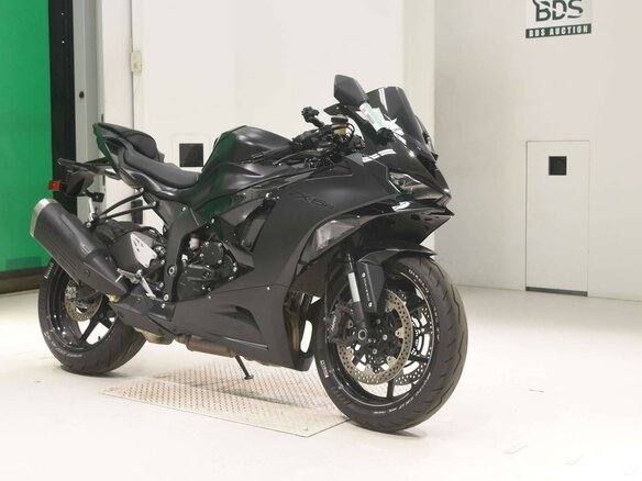 2024 Kawasaki ZX-6R Ninja, чёрный, 1499000 рублей - вид 2