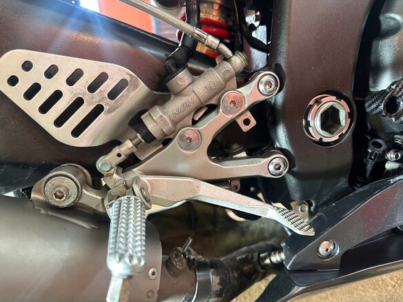 2007 Yamaha YZF-R6, серый, 540000 рублей - вид 12