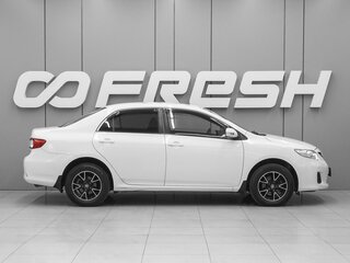 2012 Toyota Corolla X (E140, E150) Рестайлинг, белый, 700000 рублей, вид 5