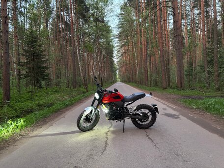 2025 Regulmoto Fargo 300, красный, 165000 рублей, вид 5