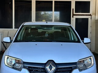 2018 Renault Logan II Рестайлинг, белый, 489000 рублей, вид 2