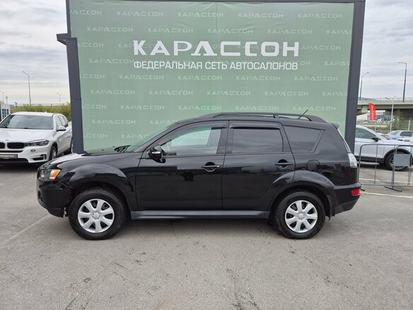 2011 Mitsubishi Outlander II Рестайлинг, чёрный, 949000 рублей - вид 2