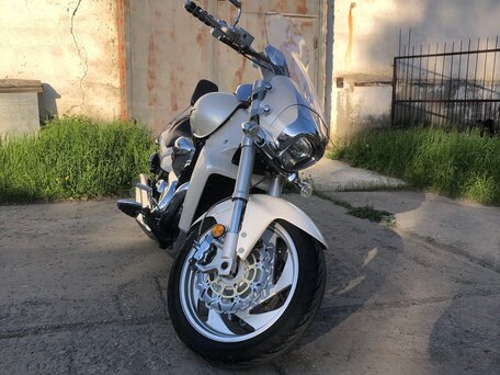 2007 Suzuki Boulevard M109R, белый, 850000 рублей, вид 5