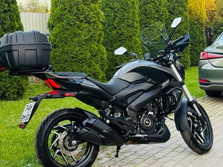 2025 Bajaj Dominar 400, чёрный, 385000 рублей, вид 4