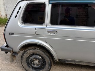 2010 Lada (ВАЗ) 2131 (4x4) I, серебристый, 340000 рублей, вид 5