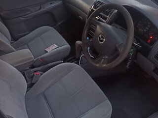 2001 Mazda Capella VI, белый, 290000 рублей, вид 4