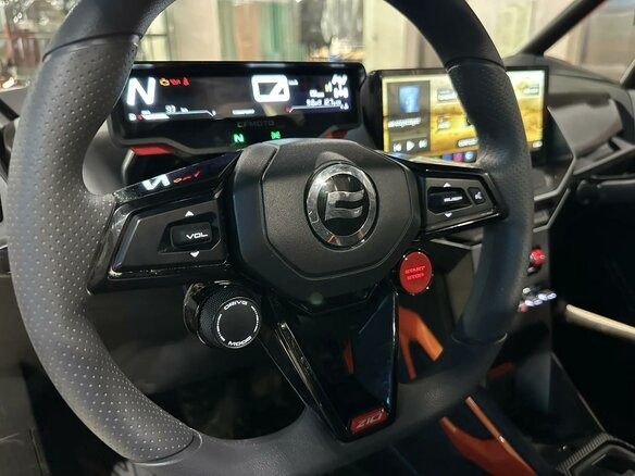 2026 CFMoto Z10 EPS, золотистый, 3379900 рублей - вид 10