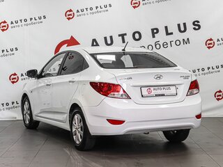 2012 Hyundai Solaris I, белый, 1049000 рублей, вид 2