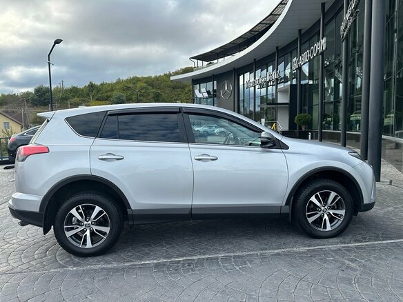 2016 Toyota RAV4 IV (XA40) Рестайлинг, серебристый, 1859000 рублей - вид 5