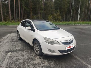 2011 Opel Astra J, белый, 540000 рублей, вид 2