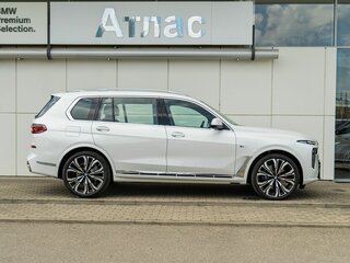 2025 BMW X7 40i I (G07) Рестайлинг, белый, 15790000 рублей, вид 5
