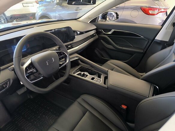 2024 Bestune B70 I Рестайлинг, чёрный, 2350000 рублей - вид 6