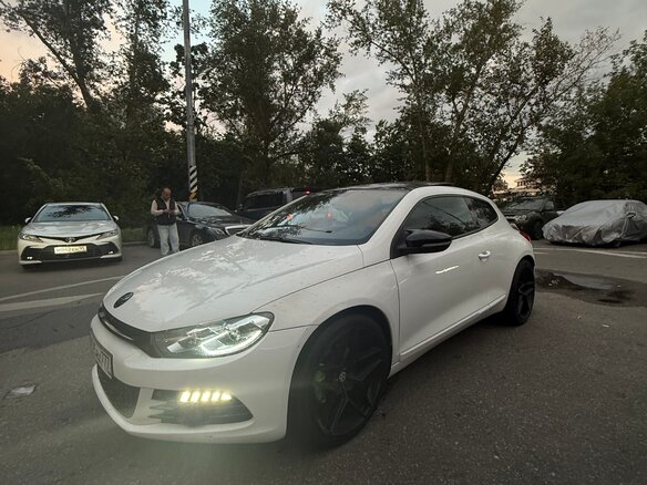 2009 Volkswagen Scirocco III, белый, 1120000 рублей