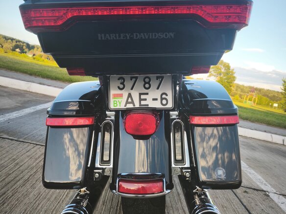 2015 Harley-Davidson Road Glide, чёрный, 1400000 рублей - вид 18