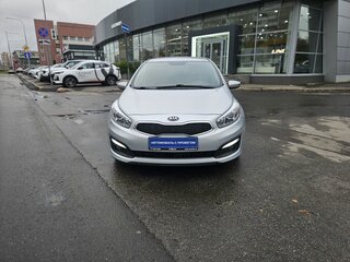 2017 Kia Ceed II Рестайлинг, серебристый, 1120000 рублей, вид 2