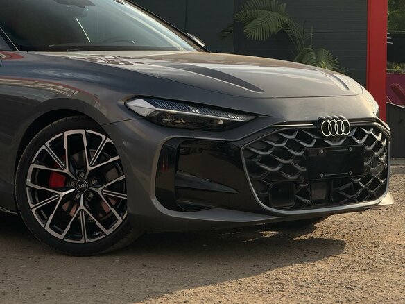 2026 Audi A5 III (B10), серый, 5650000 рублей - вид 2