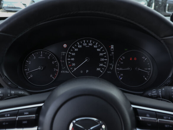 2019 Mazda 3 IV (BP), серый, 2190000 рублей - вид 9