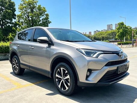 Toyota RAV4 IV (XA40) Рестайлинг