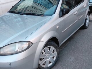 2007 Chevrolet Lacetti I, серебристый, 395000 рублей, вид 2