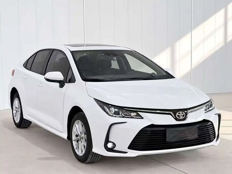 2022 Toyota Corolla XII (E210), белый, 1650000 рублей, вид 5