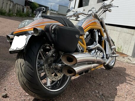2006 Harley-Davidson V-Rod, золотистый, 1395000 рублей, вид 3