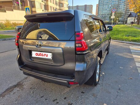2019 Toyota Land Cruiser Prado 150 Series Рестайлинг 2, серый, 3850000 рублей, вид 2