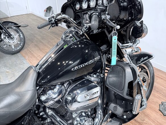 2018 Harley-Davidson Electra Glide, чёрный, 1799000 рублей - вид 11