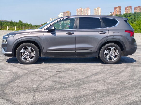 2021 Hyundai Santa Fe IV Рестайлинг, серый, 3900000 рублей - вид 7