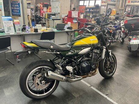 2024 Kawasaki Z 900RS, зелёный, 1099000 рублей, вид 4