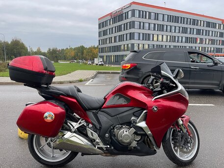 2014 Honda VFR 1200, красный, 1150000 рублей, вид 2