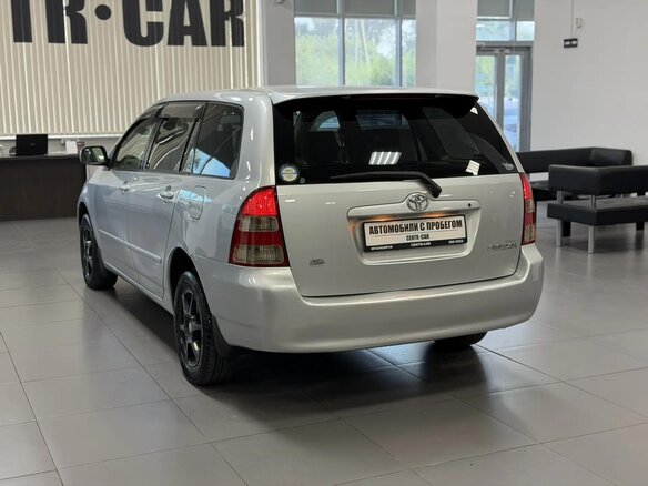 2001 Toyota Corolla Fielder IX (E120, E130), серебристый, 570000 рублей - вид 1