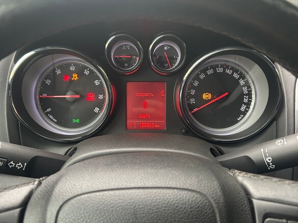 2012 Opel Astra J Рестайлинг, чёрный, 520000 рублей - вид 5