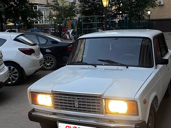 2002 Lada (ВАЗ) 2107, белый - вид 12