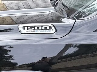 2022 Ram 1500 Quad Cab V, чёрный, 7000000 рублей, вид 4
