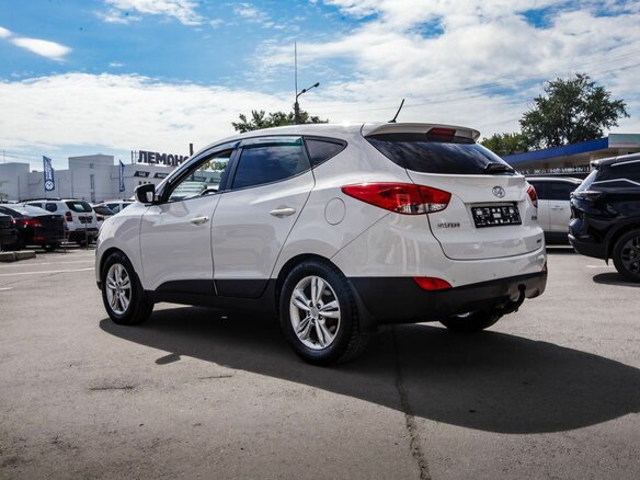 2013 Hyundai ix35 I, белый, 985000 рублей - вид 7
