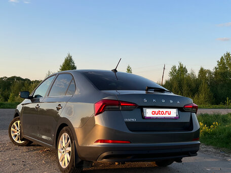 2022 Skoda Rapid II, серый, 1749000 рублей, вид 5
