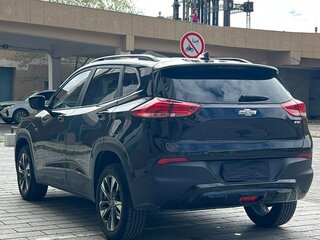 2022 Chevrolet Tracker IV, чёрный, 930000 рублей, вид 4
