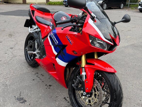 2021 Honda CBR 600RR, красный, 810000 рублей