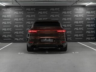 2020 Porsche Cayenne GTS Coupé III, коричневый, 12300000 рублей, вид 4