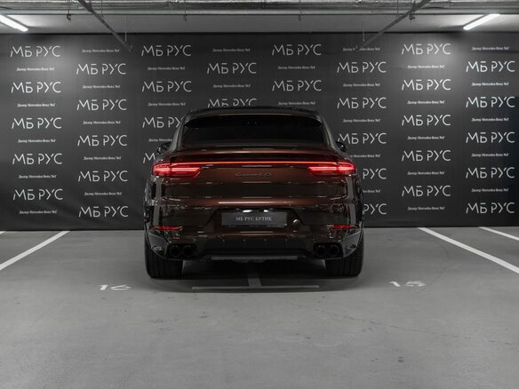 2020 Porsche Cayenne GTS Coupé III, коричневый, 12300000 рублей - вид 3