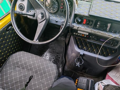 1994 Mercedes-Benz T1, жёлтый, 1300000 рублей, вид 4
