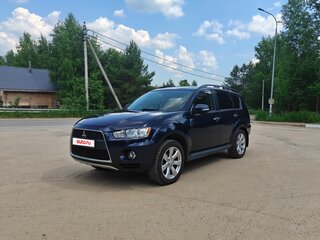 2011 Mitsubishi Outlander II Рестайлинг, синий, 1150000 рублей, вид 1