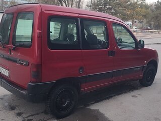 2005 Citroen Berlingo I Рестайлинг, красный, 420000 рублей, вид 5