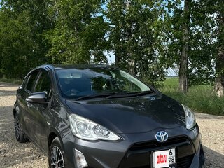 2016 Toyota Aqua I Рестайлинг, серый, 950000 рублей, вид 3