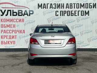 2016 Hyundai Solaris I Рестайлинг, серебристый, 1090000 рублей, вид 5